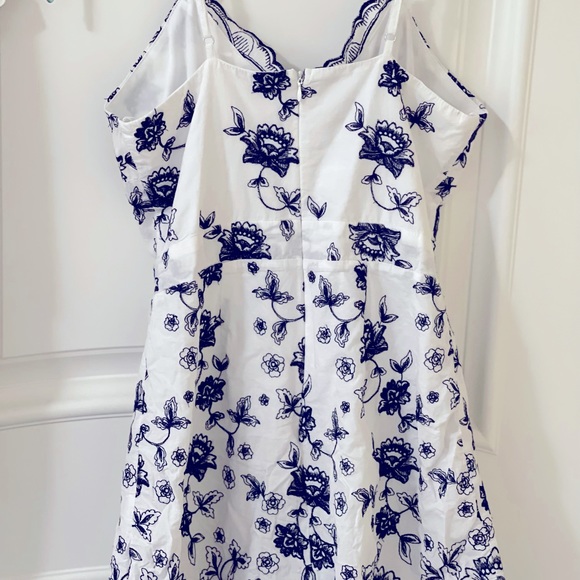 Women romper size S - Picture 2 of 3